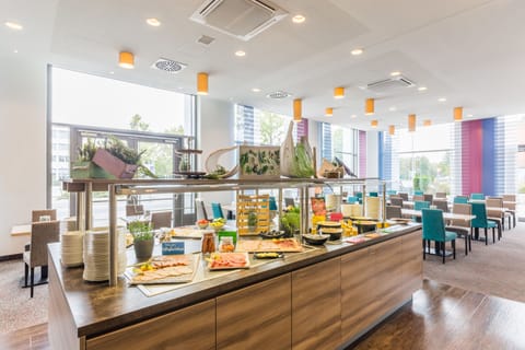 Daily buffet breakfast for a fee
