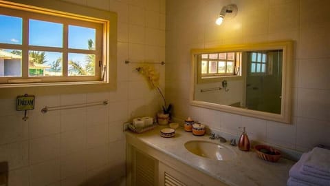 Deluxe Suite | Bathroom