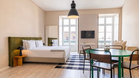 This sun-filled studio is designed with modern touches, offering a bright and open space to relax.
#openspace #comfort #studio #modern #design #portugal #pt #lisbon