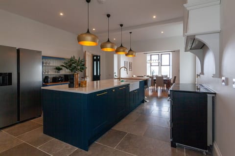 Spacious modern kitchen