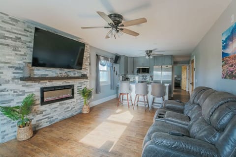 Living Room / Lounge