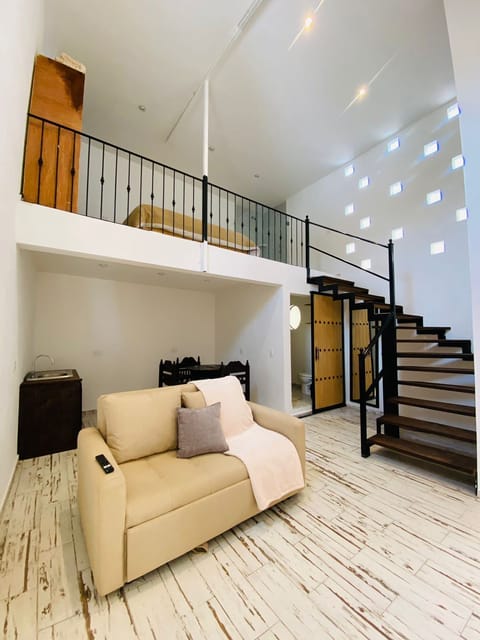 Grand Studio Suite, Balcony, City View | Premium bedding, down comforters, individually decorated