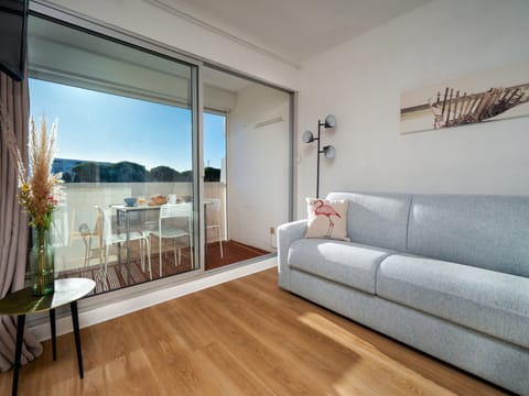 Apartment | Living room