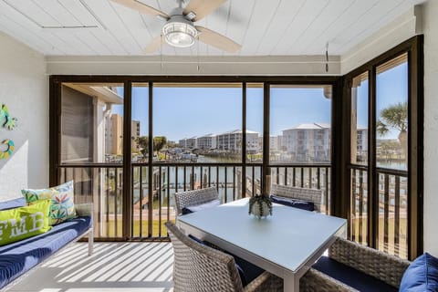 Condo, 1 Bedroom | Dining
