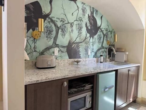 Kitchenette 
