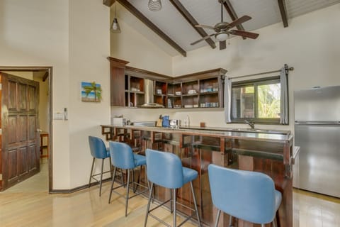 Kitchen Bar