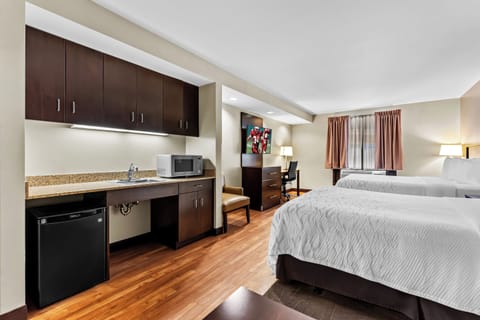 Fridge, microwave, coffee/tea maker