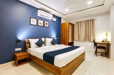 Deluxe Double Room | Desk, laptop workspace, WiFi (free)