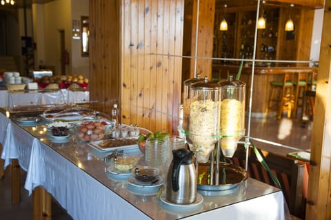 Free continental breakfast