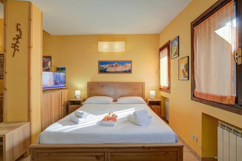 Family Studio, Microwave (Apartment Grange Valle) | WiFi