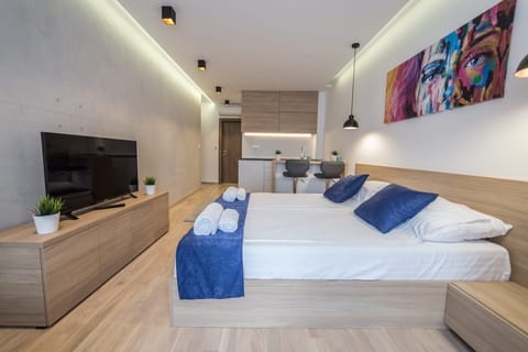 Deluxe Apartment, Garden View | Free WiFi