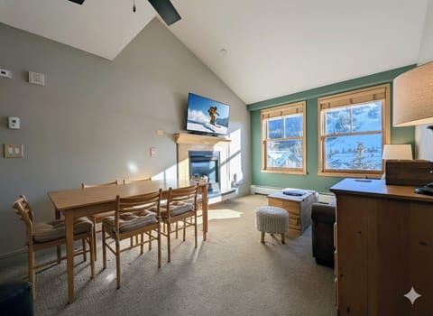 Cozy top floor vacation condo at Silver Mill!