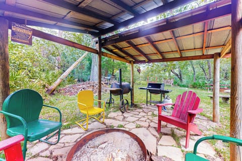 Morriston Vacation Rental | Studio | 1BA | Sq Ft