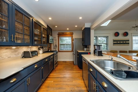 Fully Stocked Kitchen