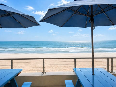 Beach bar