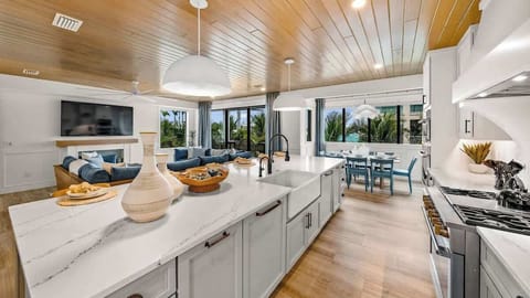 Home A - Kitchen - Oversized Refrigerator - (2) Dishwashers, Double Ovens, &amp; Large Gas Stove