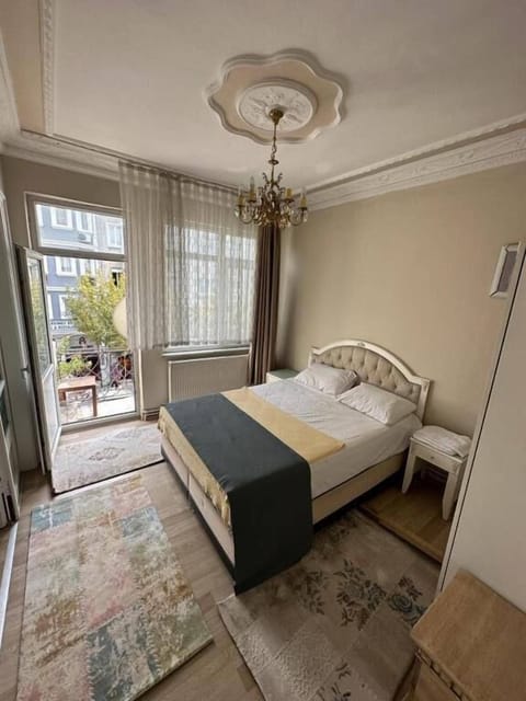 Classic Apartment, Balcony, City View | Iron/ironing board, free WiFi