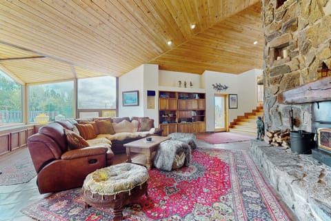 Arroyo Seco Vacation Rental | 4BR | 4.5BA | 5,700 Sq Ft