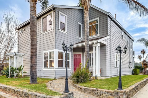 House (5 Bedrooms) | Front of property