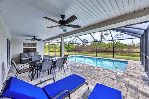 Outdoor Seating Area (Pool)