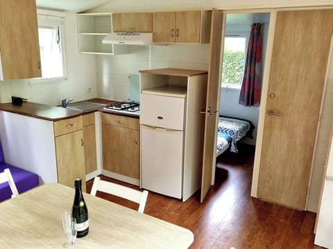 Classic Bungalow, 2 Bedrooms | Living area