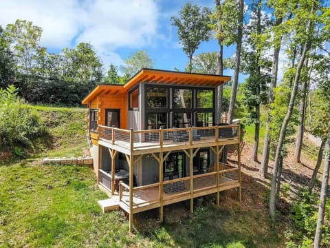 Modern Lux Cabin Escape in the Smokies