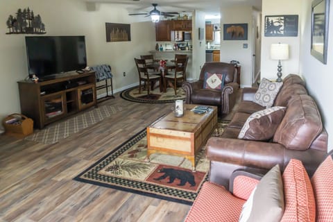 Pigeon Forge Vacation Rental | 2BR | 2BA | 1,135 Sq Ft