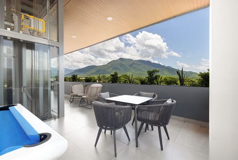 Comfort Room, City View | Terrace/patio