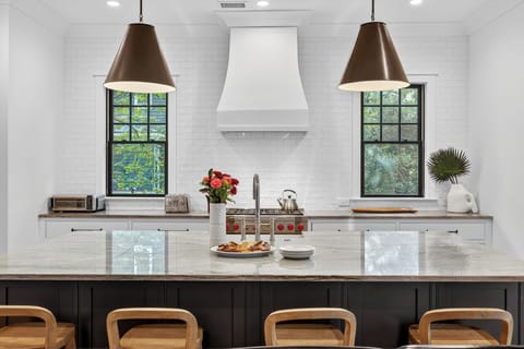 Gourmet kitchen to cook a delicious meal