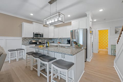 Dripping and Keurig coffee makers