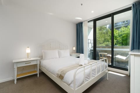 Wake up refreshed in a calm, cozy bedroom escape