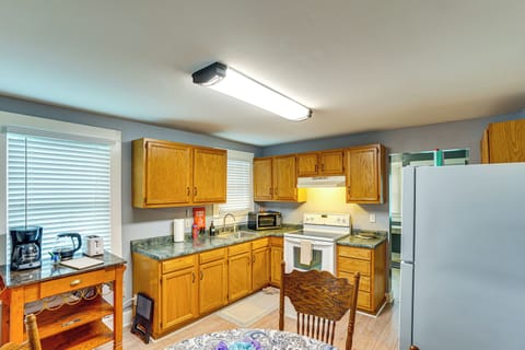 Kitchen | Dining Table | Refrigerator | Toaster