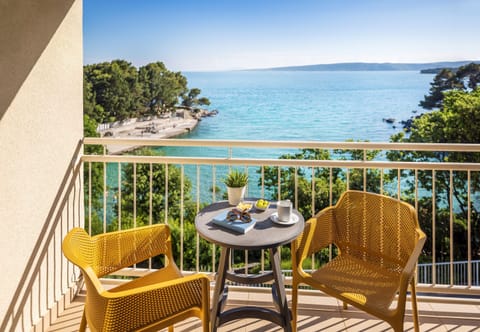 Room for 2 Seaview | Balcony view