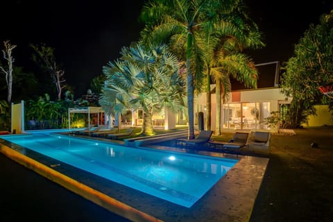 House | 6 bedrooms, Internet