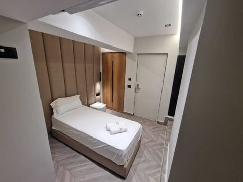 Single Bed