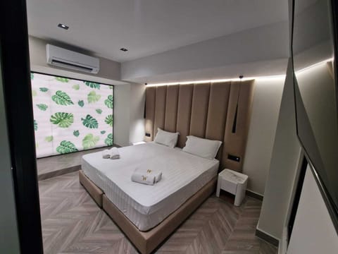 Double Bed