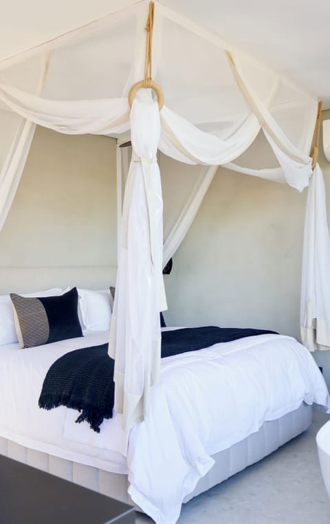 Superior Double Room, Mountain View | Egyptian cotton sheets, premium bedding, minibar, in-room safe