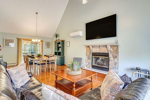 Living Room | Spacious Lounge with Comfortable Seating