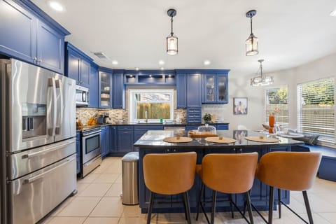Cook, sip, laugh, repeat! Our kitchen is ready for everything from quick breakfasts to gourmet feasts — with plenty of space to show off your inner chef.