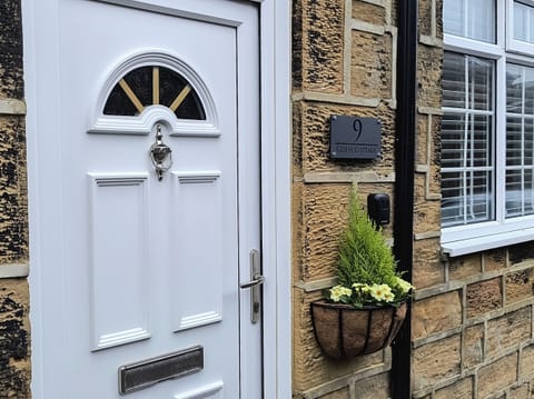 Cottage | Exterior detail