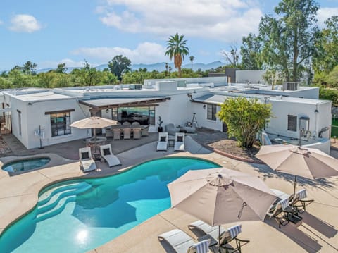 Welcome to this dreamhouse property with a gorgeous pool and hot tub!