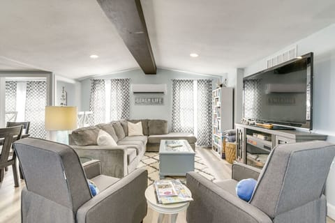 Living Room | Spacious Lounge with Stylish Comfort