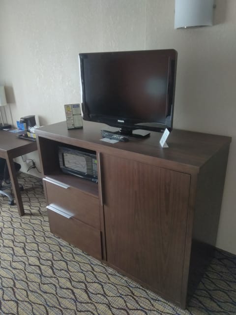 Room, 2 Queen Beds, Non Smoking | Premium bedding, in-room safe, desk, laptop workspace