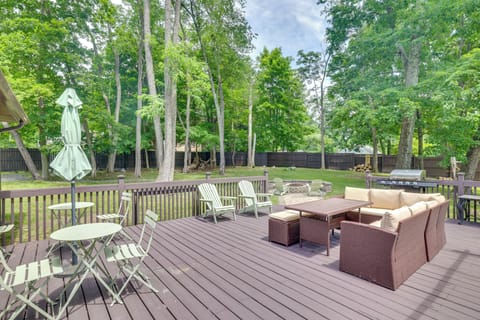 Cresco Vacation Rental | 7BR | 4BA | 3 Steps Required | 2,800 Sq Ft