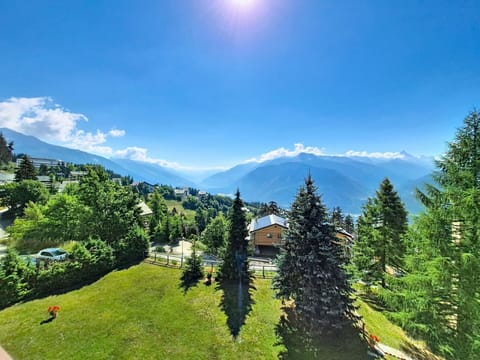 Mountainous Landforms, Mountain, Tree, Highland, Hill, Mountain Range, Hill Station, Landscape, Valley, Alps