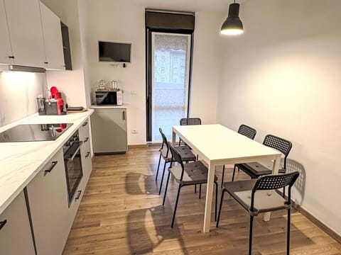 Apartment, Condominium, Hotel