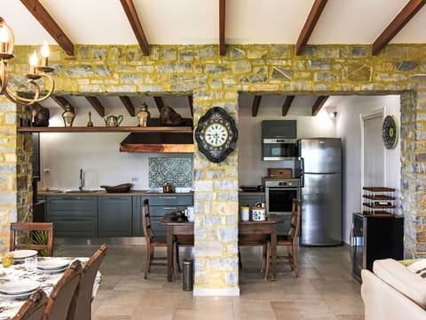 Furniture, Wall, Interior Design, Wood, Ceiling, Flooring, Chair, Table, Kitchen & Dining Room Table, Home