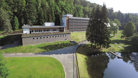 Hotel Exterior [summer]