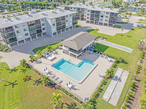 Resort style pool at Fairview Isles