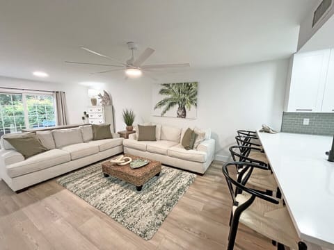 ABS_104B Living Room